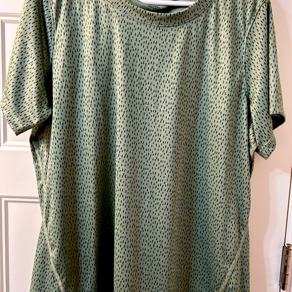 New Jockey Brand Womens Top/tee. Size 1X. Sage Green Black Accents. Never worn.